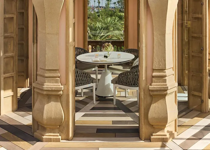 Hotel Santa Catalina, A Royal Hideaway - Gran Lujo 5*